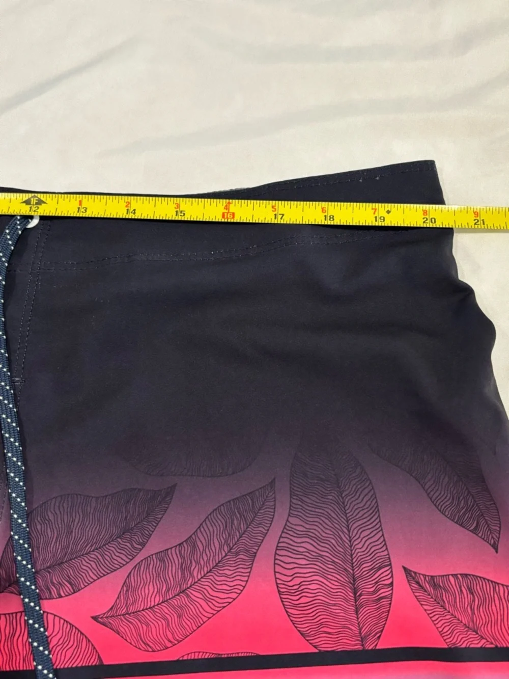 Hurley Phantom-Eco WeekenderBlue and Pink Gradient Board Shorts with Leaf Accent - Picture 11 of 11